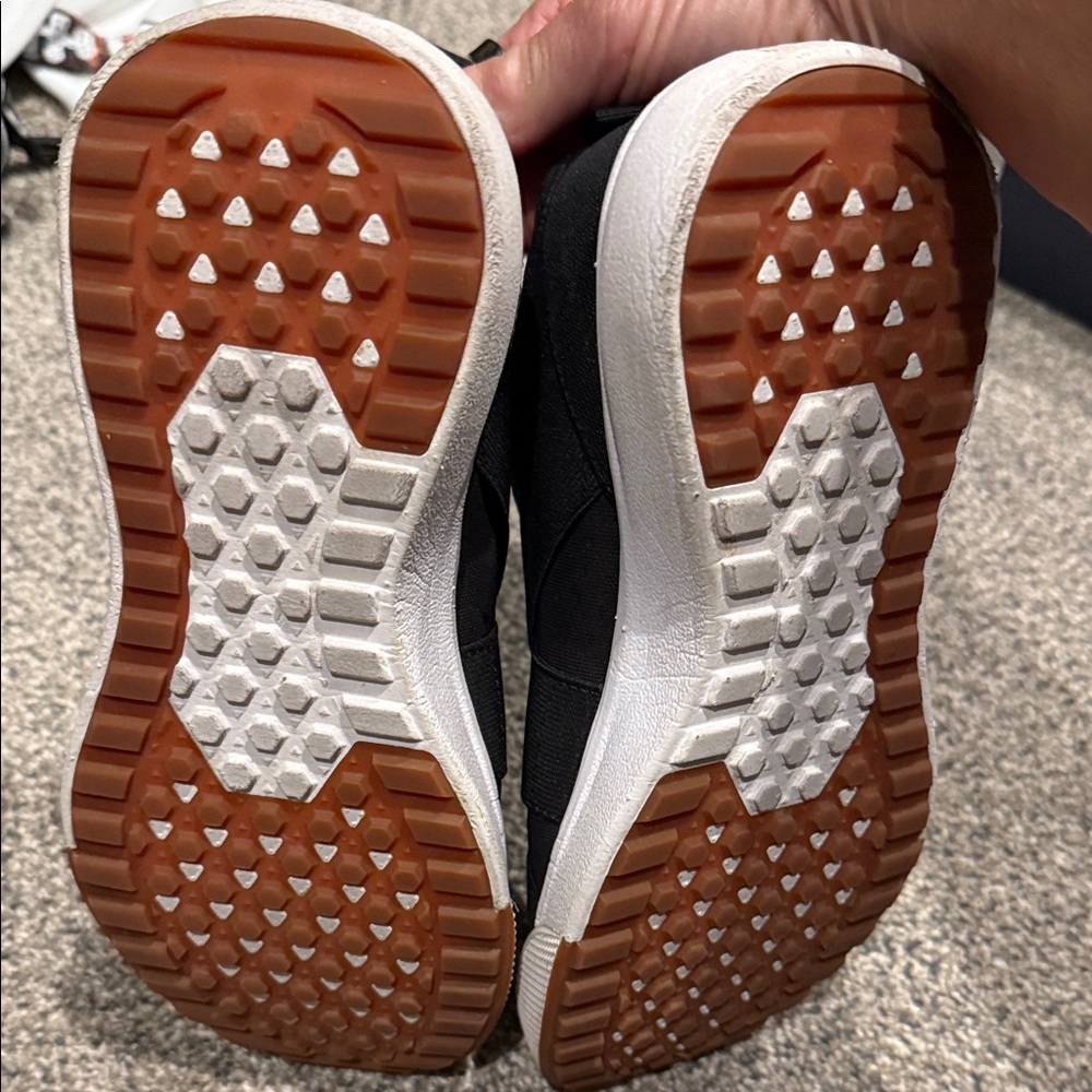 Vans Ultrarange Black Slip-On Sneakers - Picture 4 of 6